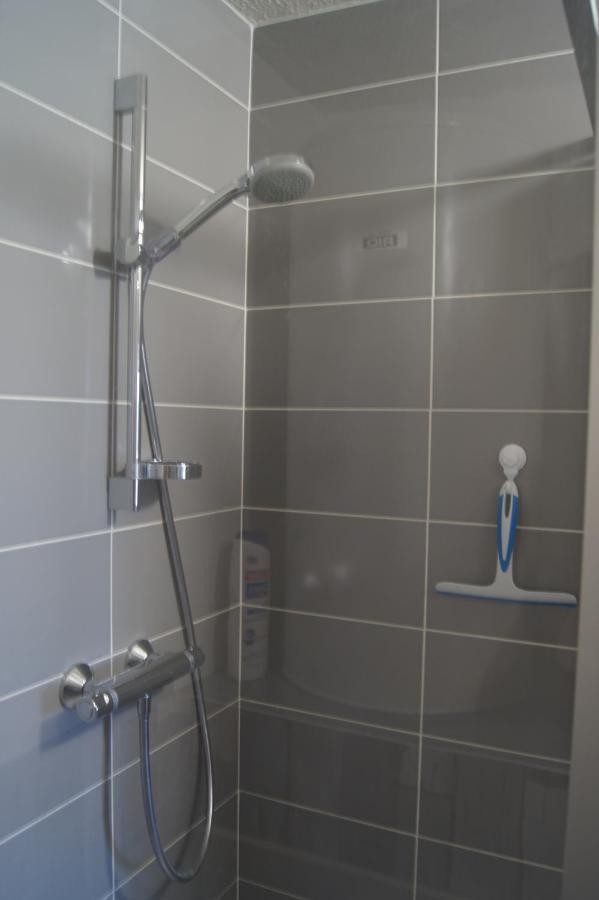 Appartement Proche Bord De Mer 普卢加斯努 外观 照片